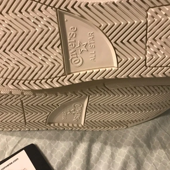 Converse all stars hi top tennis shoe men 9.5 - Picture 6 of 7